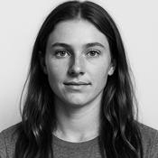 Podcast Lauren Macuga  - Biography Flash