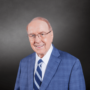 Escucha Dr. James Dobson's Family Talk en la aplicación