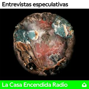 Escucha Entrevistas Especulativas en la aplicación