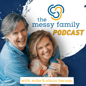 Escucha Messy Family Podcast : Catholic Conversations on Marriage and Family en la aplicación