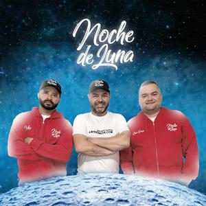 Escucha NOCHE DE LUNA en la aplicación