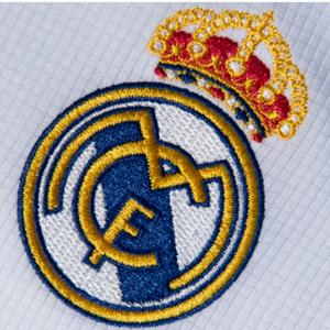 Escucha Real Madrid Champions of Champions en la aplicación